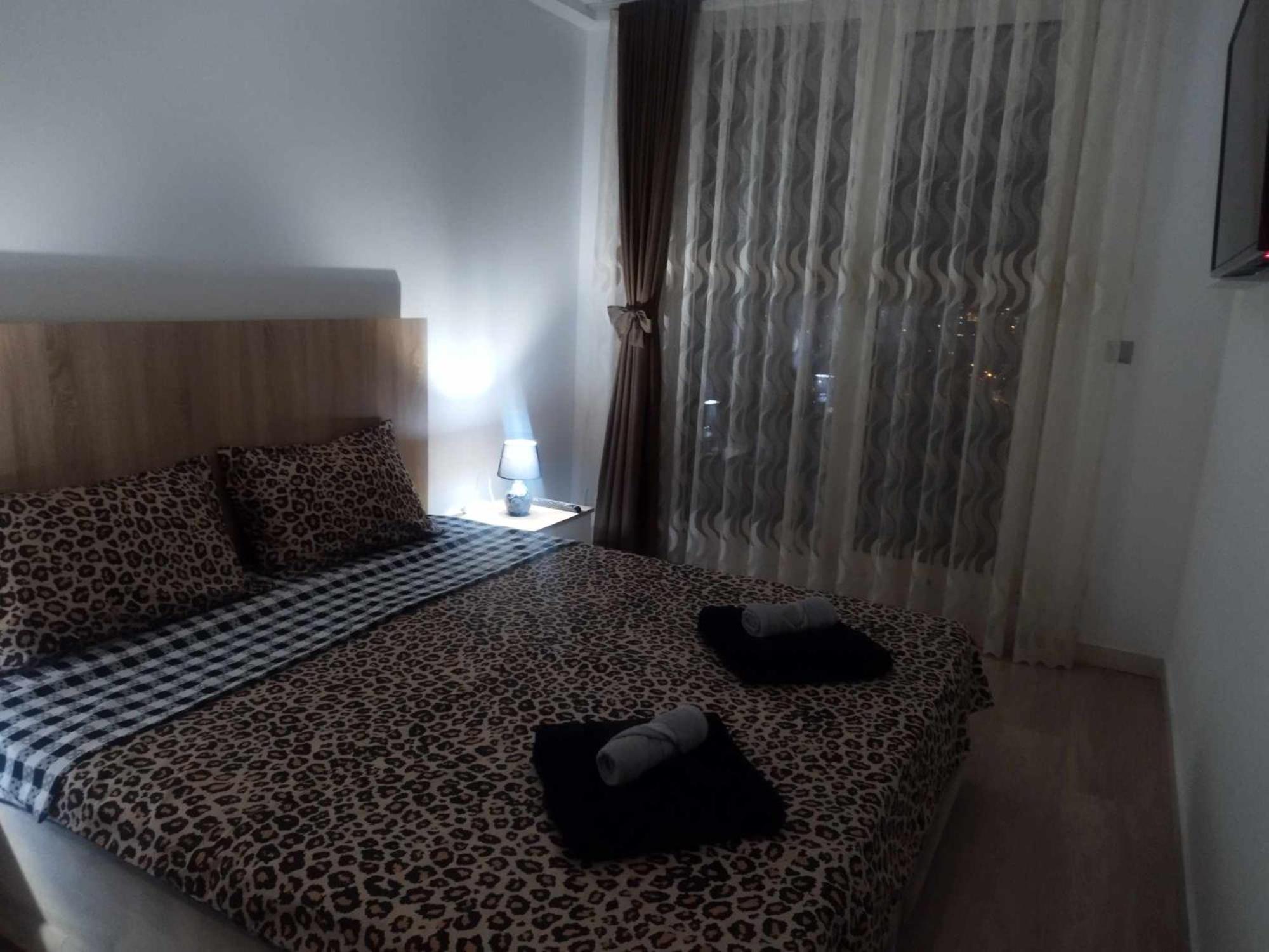 Sky 25th & 33th Floor With Pool & & Fitness & Parking Including In Price דירה סקופיה